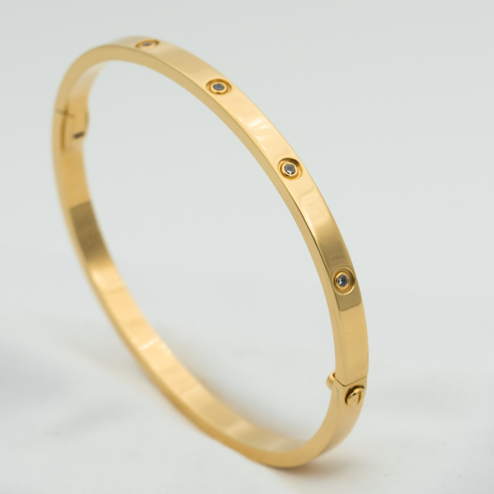 CARTIER LOVE BRACELET 3.65MM 10 DIAMONDS