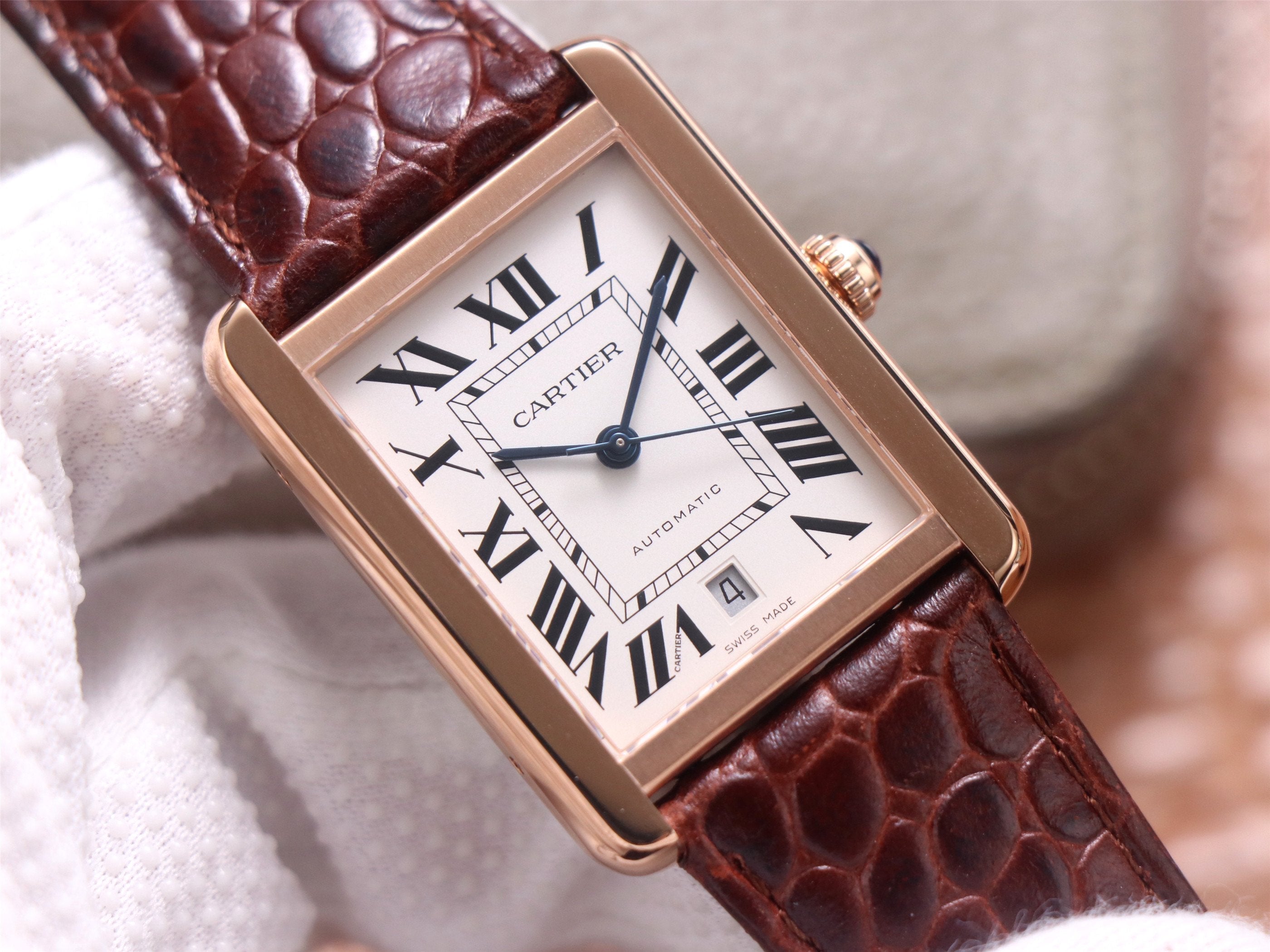 CARTIER TANK SOLO XI W5200026 ROSE GOLD CASE BROWN LEATHER STRAP