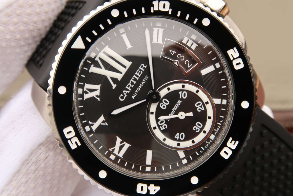 CARTIER CALIBRE DIVER 42 AUTOMATIC STEEL CASE BLACK DIAL
