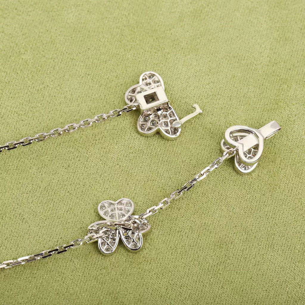 VCA FRIVOLE SILVER 9 FLOWERS NECKLACE