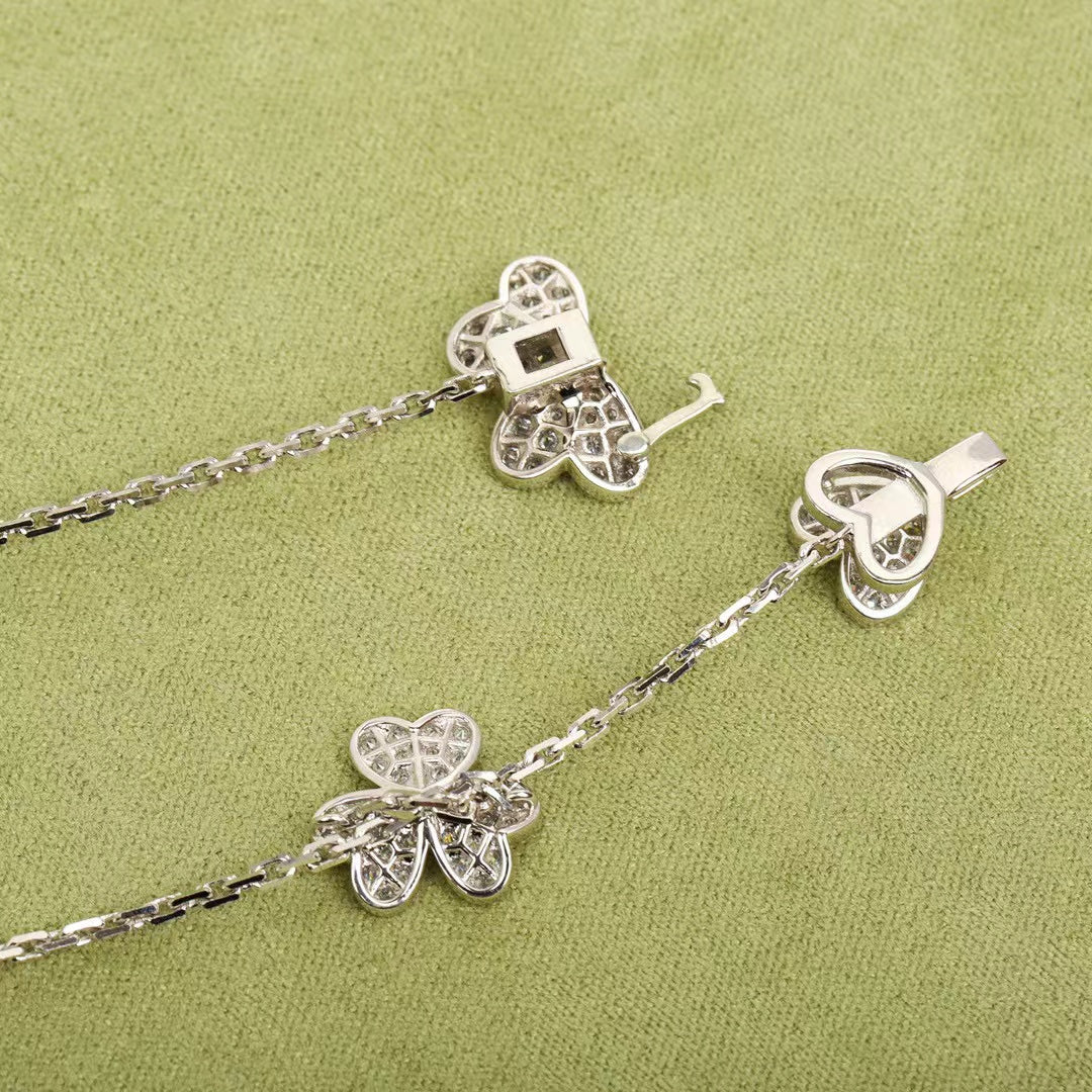VCA FRIVOLE SILVER 9 FLOWERS NECKLACE