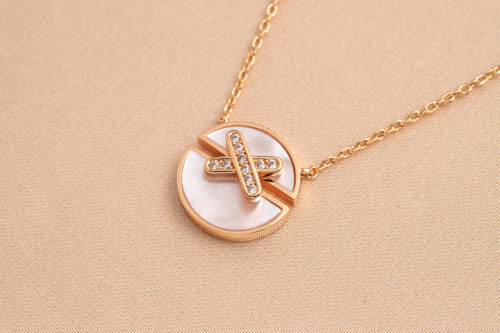 CHAUMET JEUX DE PINK GOLD DIAMOND NECKLACE