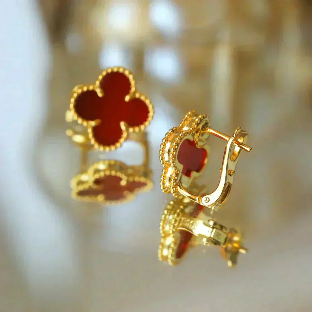 VCA CLOVER MEDIUM 1 MOTIFS CARNELIAN EARRINGS