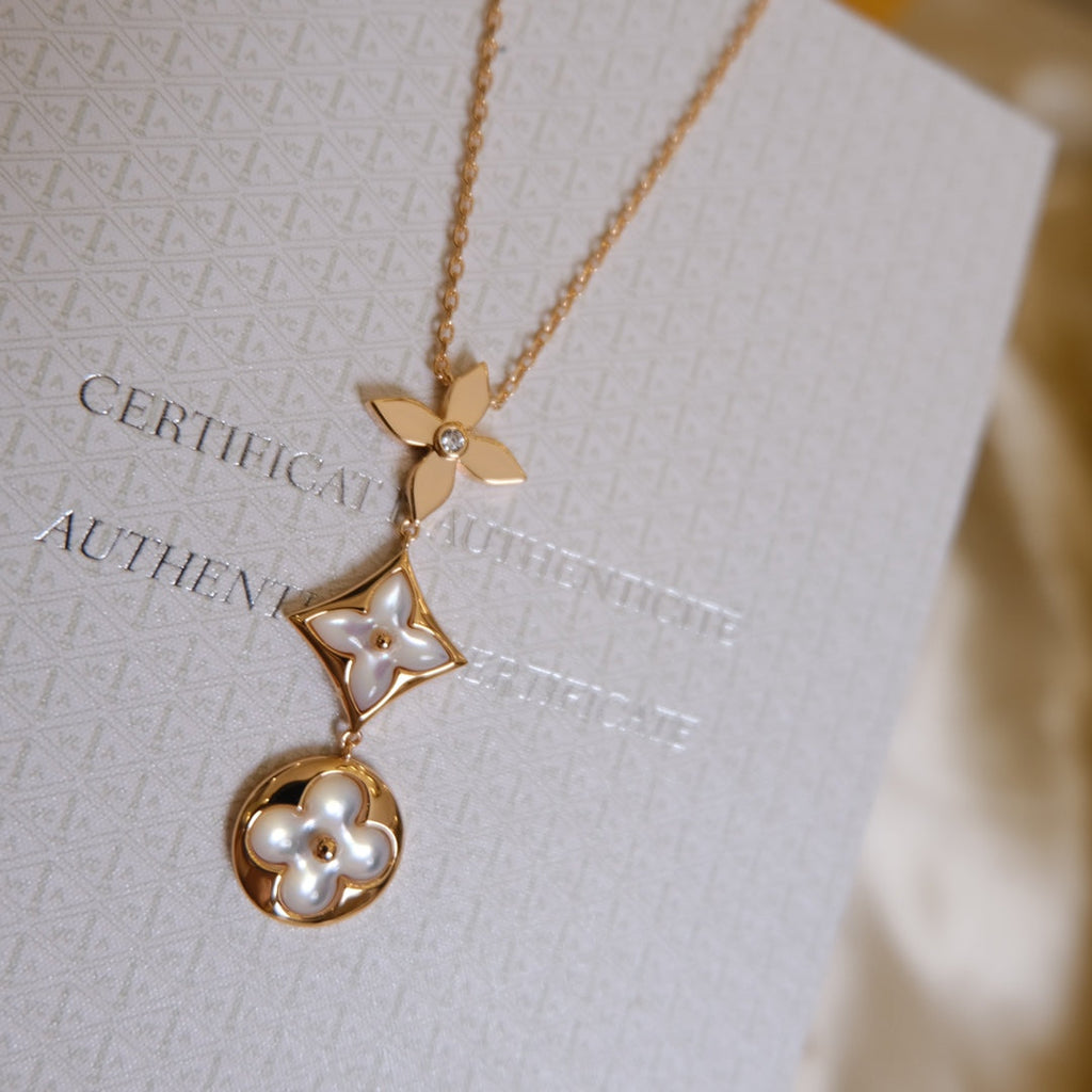 LOUIS VUITTON COLOR BLOSSOM LARIAT NECKLACE PINK GOLD WHITE MOTHER PEARL AND DIAMOND
