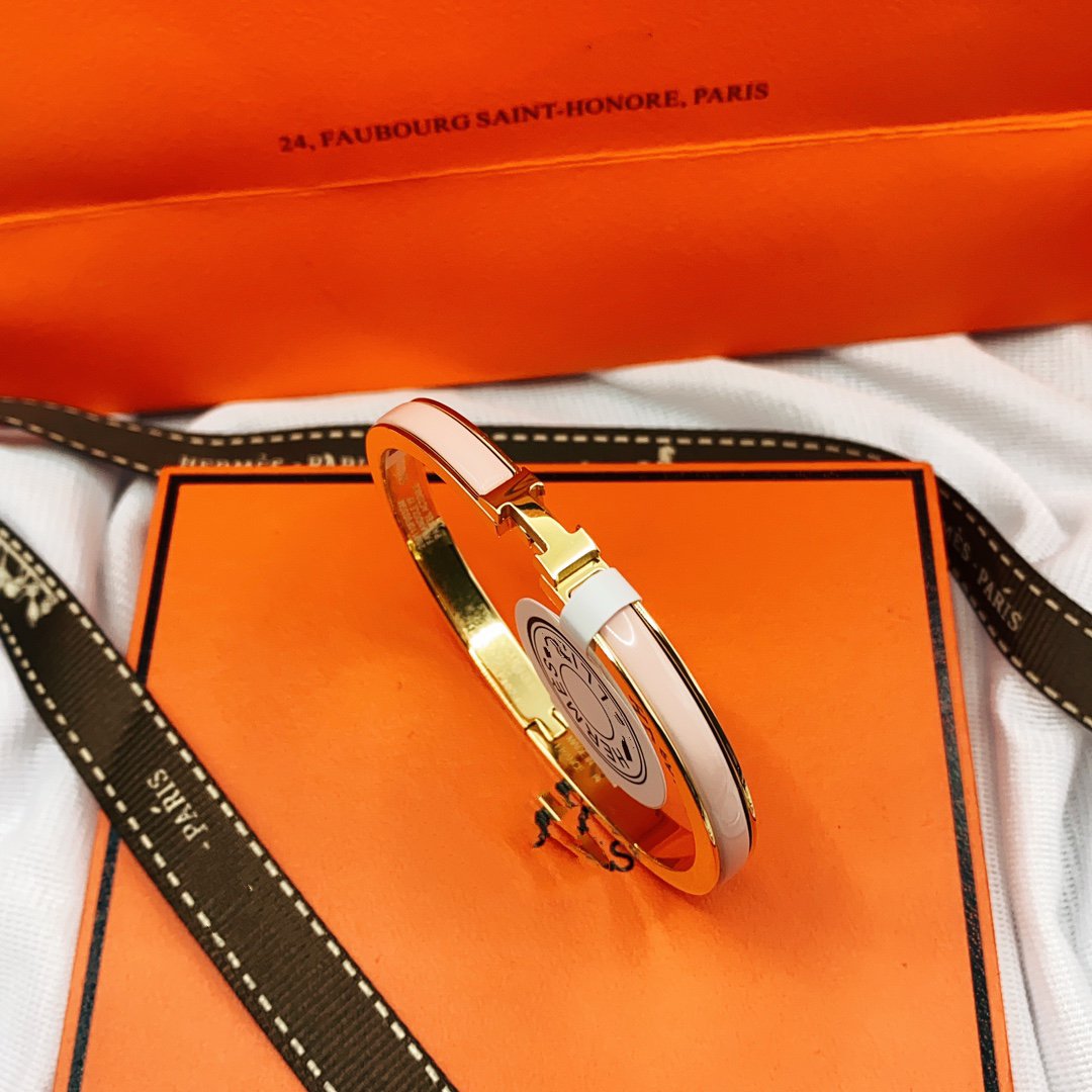 HERMES CLASSIC HM CLIC PINK 8MM ENAMEL BRACELET