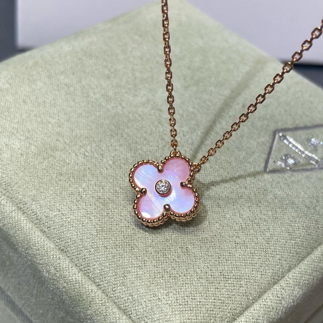 VCA CLOVER 15MM DIAMOND PINK MOP NECKLACE