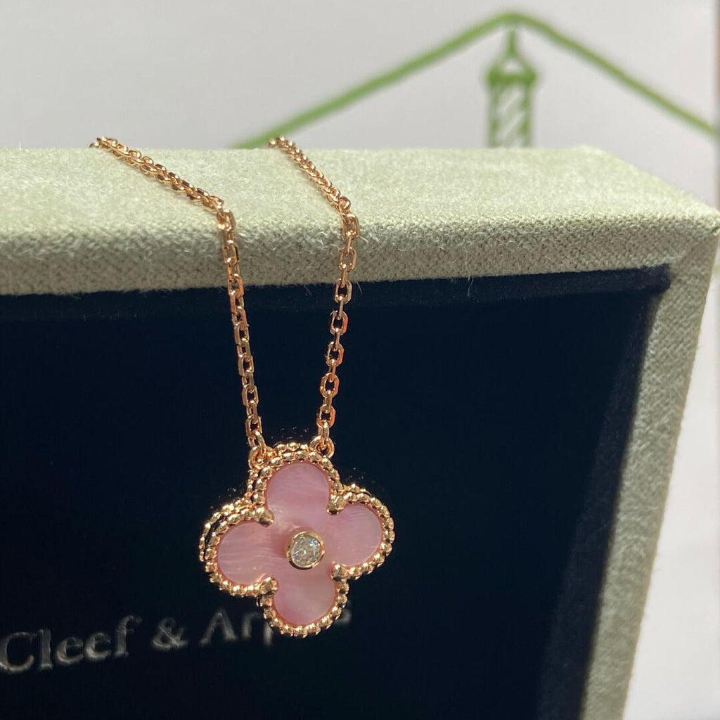 VCA CLOVER 15MM DIAMOND PINK MOP NECKLACE