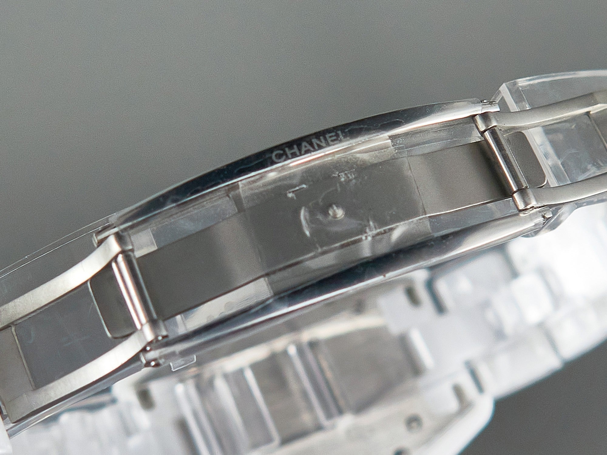 CHANEL J12 Quartz White Ceramic White Numerals White Dial