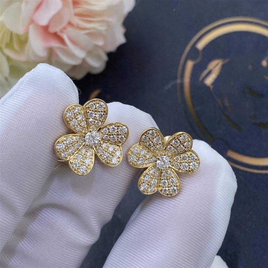 VCA FRIVOLE GOLD FLOWER DIAMOND EARRINGS