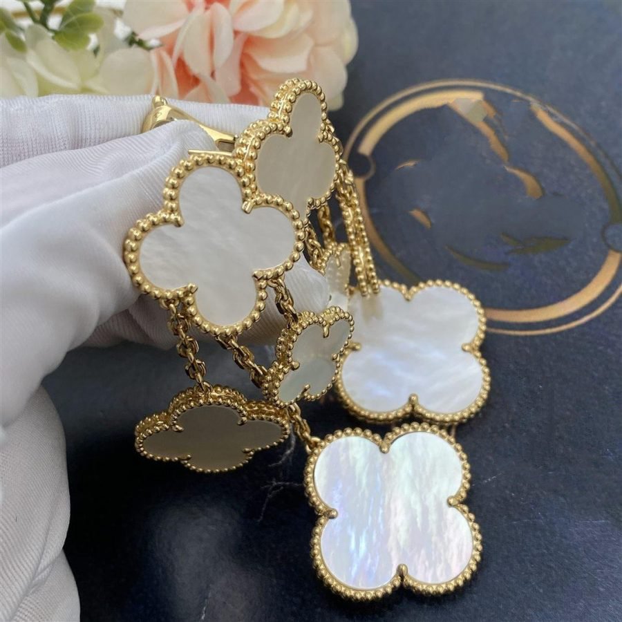 VCA CLOVER EARRINGS WHITE MOP 4 MOTIFS GOLD