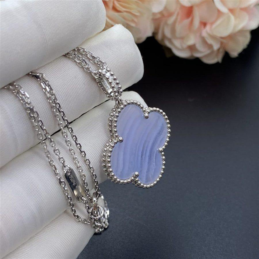 VCA CLOVER SILVER CHALCEDONY BIG CLOVER NECKLACE