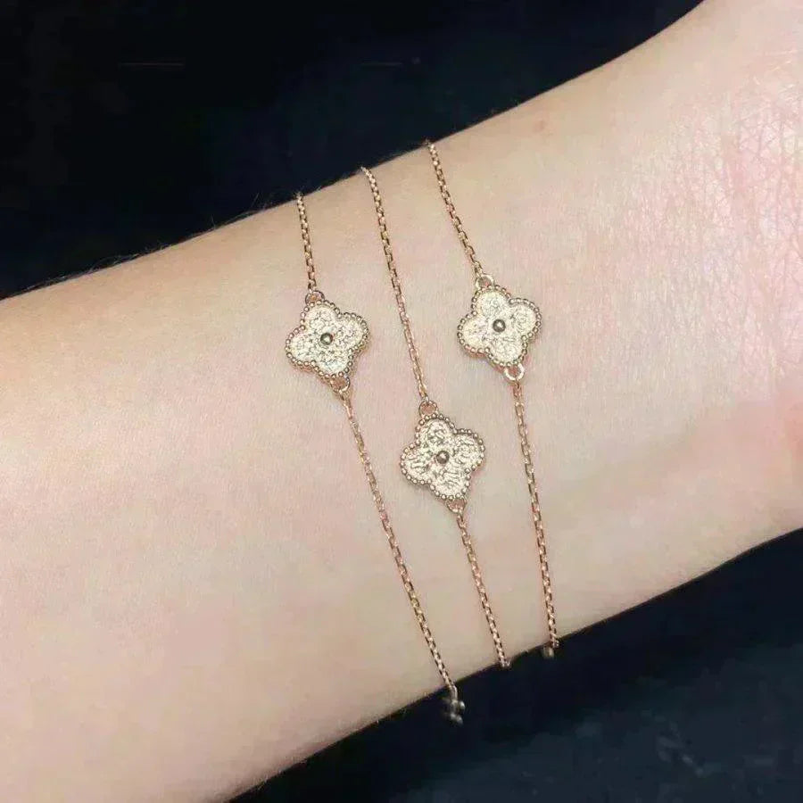 VCA CLOVER SINGLE FLOWER BRACELET