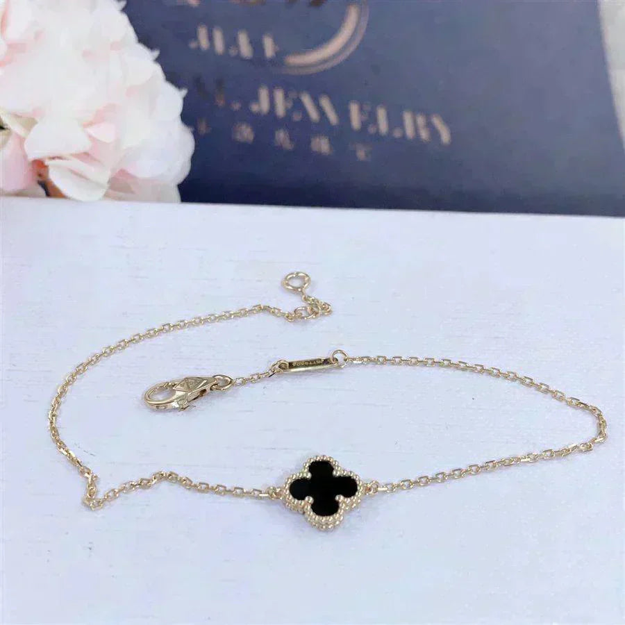 VCA CLOVER ONYX SINGLE FLOWER BRACELET