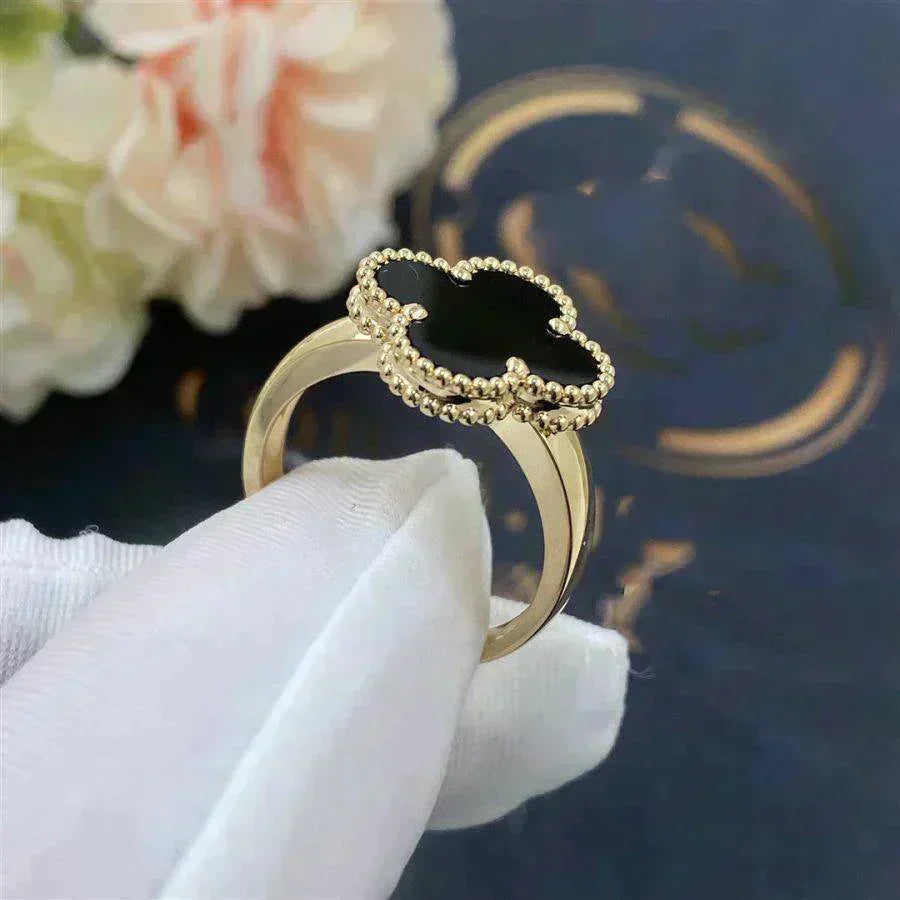 VCA CLOVER ONYX RING