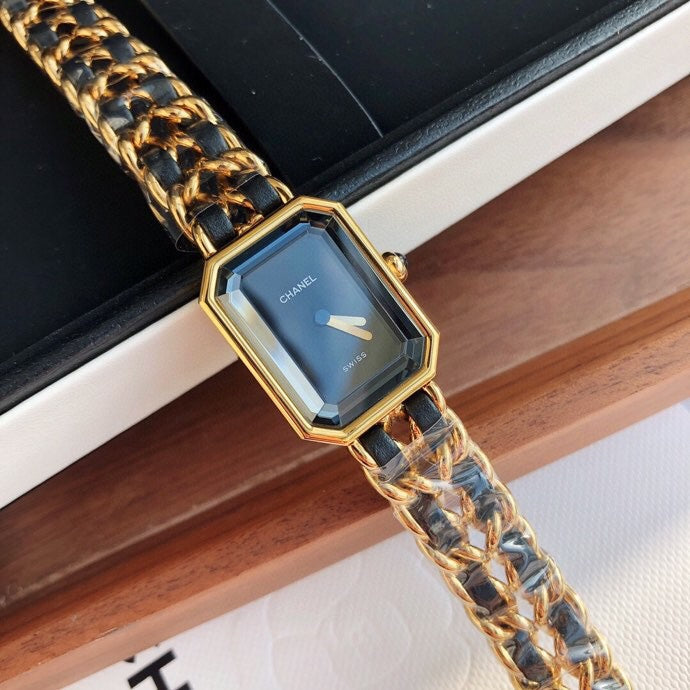 CHANEL PREMIERE ROCK PINK GOLD CASE BLACK LEATHER